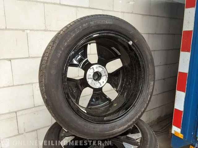 4x lichtmetalen velg kia met band michelin, primacy4, bouwjaar 2023 - afbeelding 9 van  21