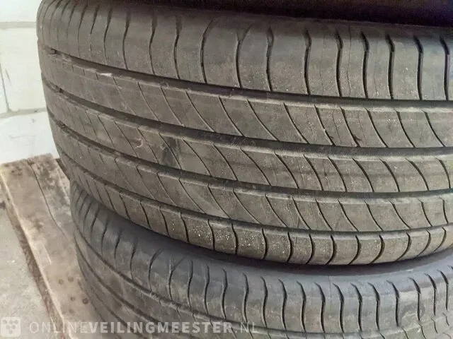 4x lichtmetalen velg kia met band michelin, primacy4, bouwjaar 2023 - afbeelding 13 van  21