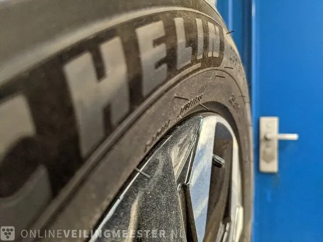 4x lichtmetalen velg kia met band michelin, primacy4, bouwjaar 2023 - afbeelding 18 van  21