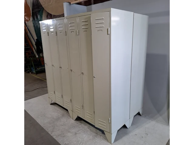 4x lockerkast - afbeelding 3 van  9