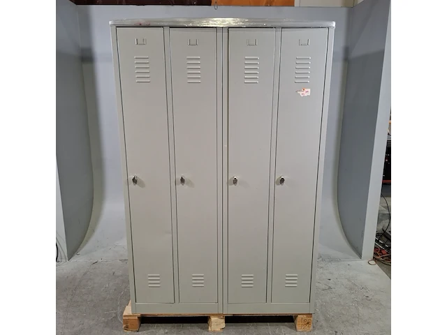 4x lockerkast - afbeelding 1 van  8