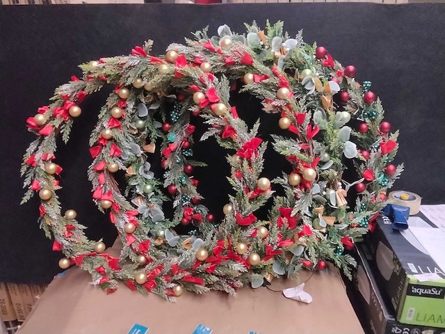 4x luxe grote kerstkransen - afbeelding 1 van  7