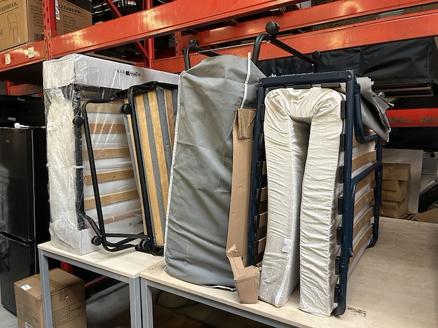 4x luxe opklapbed, vouwbed met matras - afbeelding 1 van  7