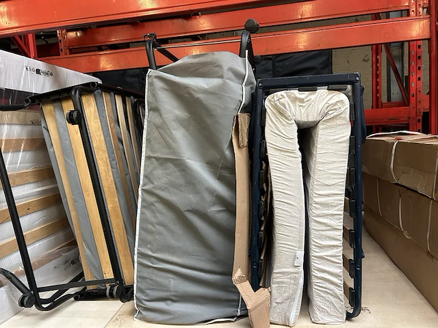 4x luxe opklapbed, vouwbed met matras - afbeelding 2 van  7