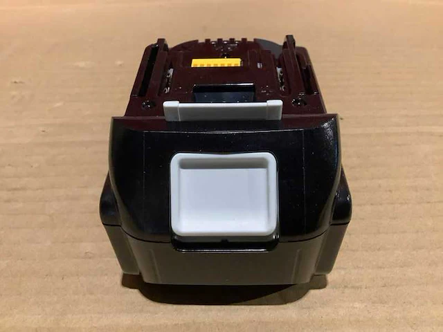 4x makita bl1850b lxt 5.0 ah accu - afbeelding 4 van  5