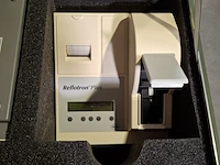 4x medisch instrument in transportkist en 1x koelkist, o.a reflotron - afbeelding 4 van  12
