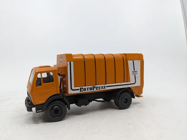 4x miniatuur mercedes en m.a.n. - afbeelding 6 van  9