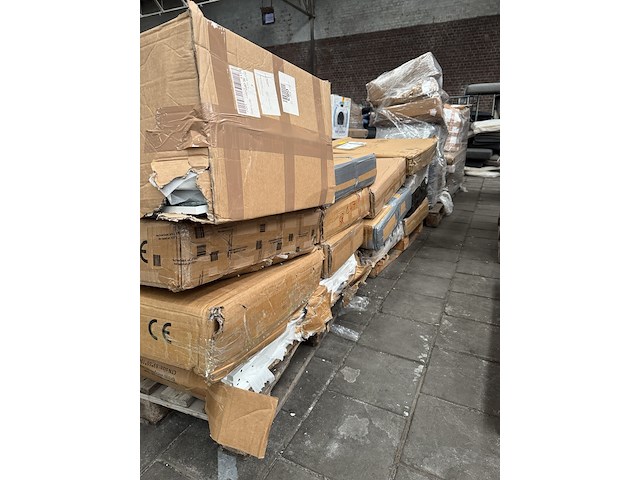 4x mix pallet retouren w.o. make-up tafels, wasmanden en stellingkasten w.o. xdays, - afbeelding 3 van  21