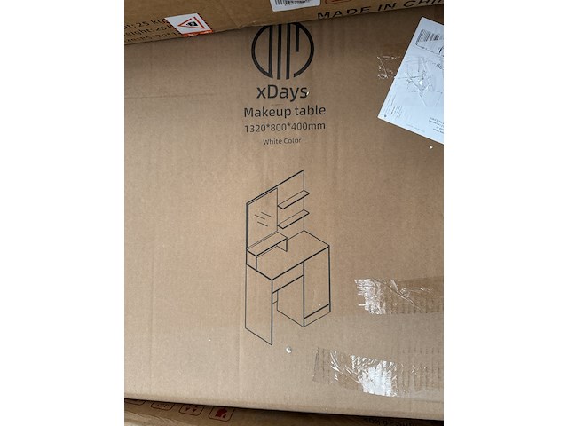 4x mix pallet retouren w.o. make-up tafels, wasmanden en stellingkasten w.o. xdays, - afbeelding 10 van  21