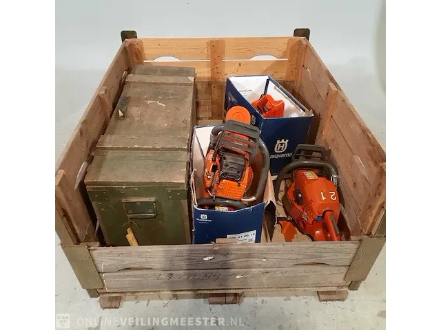 4x motor kettingzaag husqvarna, 359g - afbeelding 1 van  8