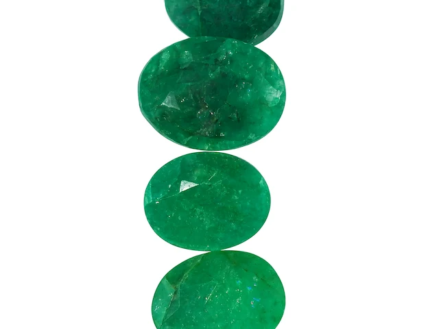 4x natuurlijke emerald - 21.70ct ( totaal ), groen - afbeelding 1 van  2
