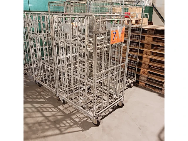 4x rolcontainer - afbeelding 7 van  9