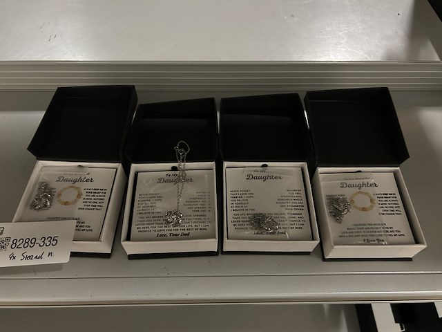 4x sieraad - afbeelding 1 van  5