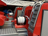 4x speelgoed (3x scania brandweerladderwagen, 1x volvo graafmachine) bruder - afbeelding 2 van  10