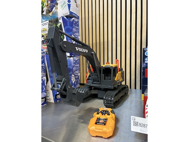 4x speelgoed (3x scania brandweerladderwagen, 1x volvo graafmachine) bruder - afbeelding 4 van  10