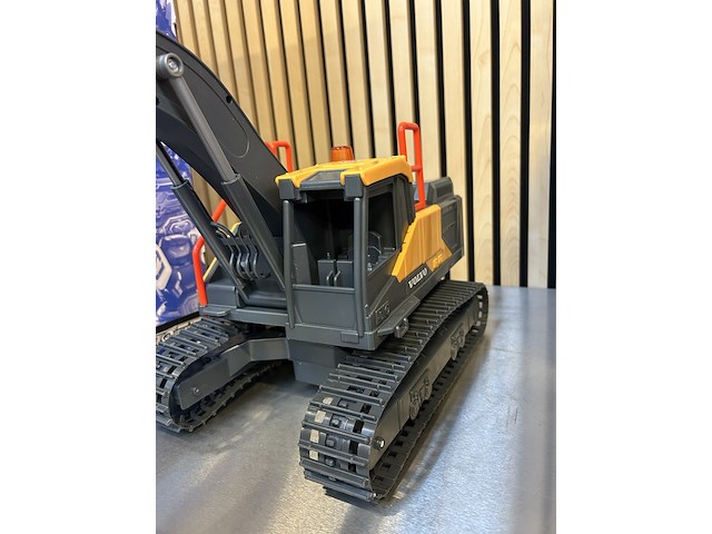 4x speelgoed (3x scania brandweerladderwagen, 1x volvo graafmachine) bruder - afbeelding 7 van  10