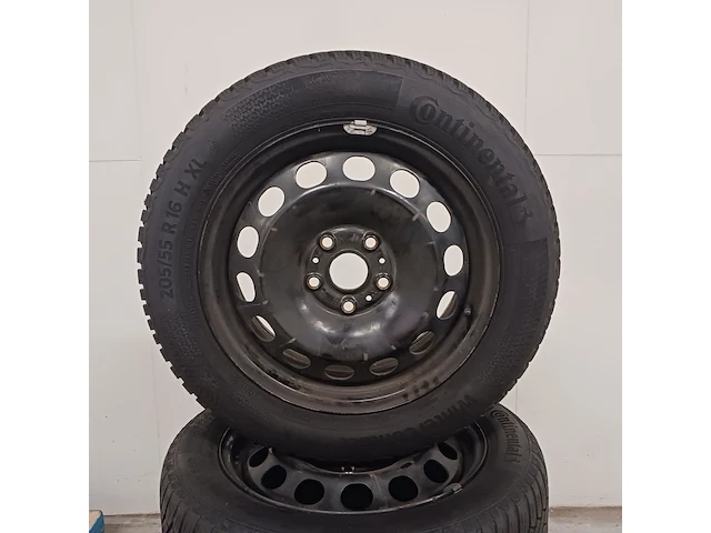 4x stalen velg met winterbanden voor vw, continental, wintercontact - 205/55 r 16 94h xl - afbeelding 2 van  9