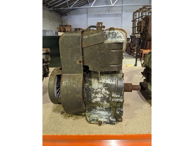 4x stationaire motor , o.a. briggs & stratton 5 pk - afbeelding 4 van  28