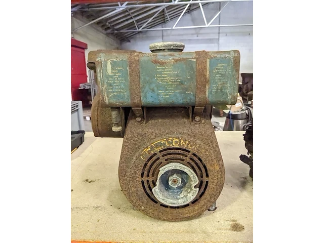 4x stationaire motor , o.a. briggs & stratton 5 pk - afbeelding 15 van  28