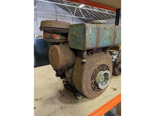 4x stationaire motor , o.a. briggs & stratton 5 pk - afbeelding 16 van  28