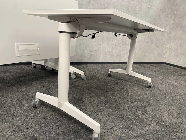 4x steelcase - mobiele klaptafel 140x70 - afbeelding 14 van  16