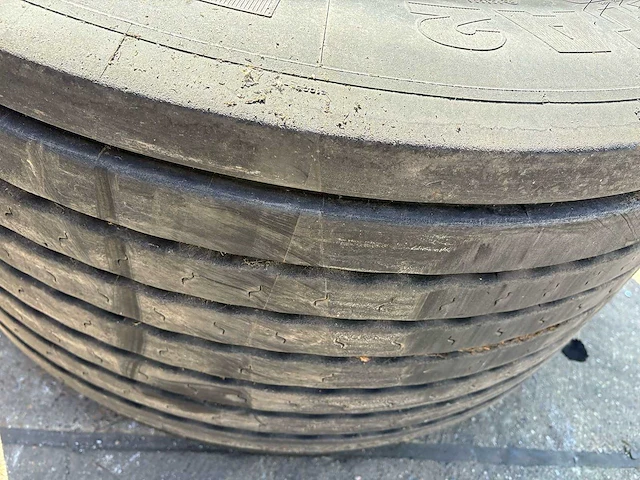 4x trailerbanden 445/45r19.5 - afbeelding 1 van  5