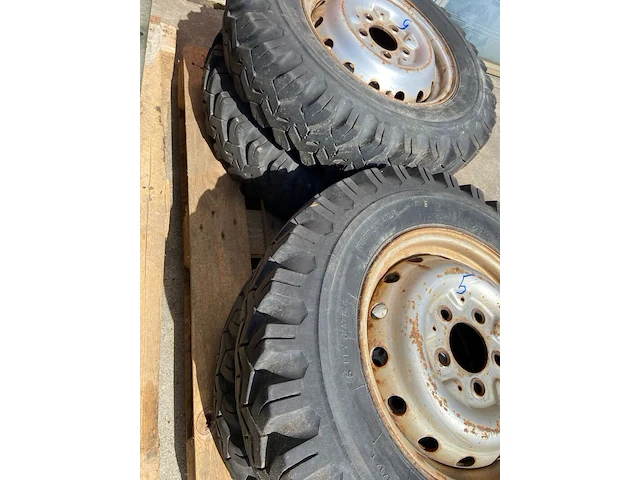 4x velgen met banden 5x130 g klasse, firestone off road 4x4 banden, all season - afbeelding 2 van  13