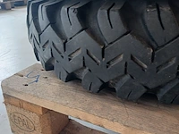 4x velgen met banden 5x130 g klasse, firestone off road 4x4 banden, all season - afbeelding 9 van  13