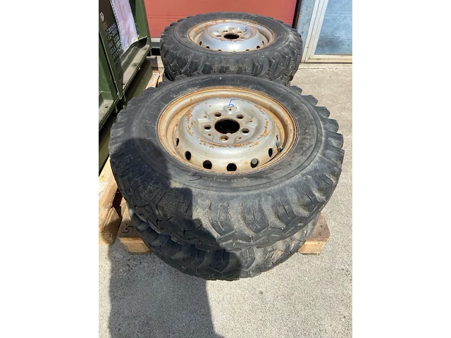 4x velgen met banden 5x130 g klasse, firestone off road 4x4 banden, all season - afbeelding 13 van  13