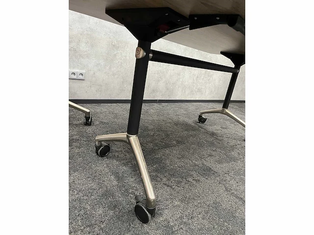 4x verrijdbare klaptafel 160x80 - afbeelding 7 van  9