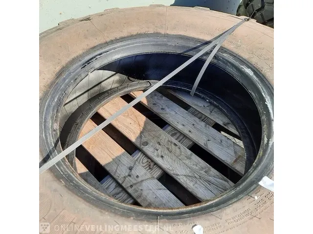 4x vrachtwagenband michelin, xzl - afbeelding 4 van  5