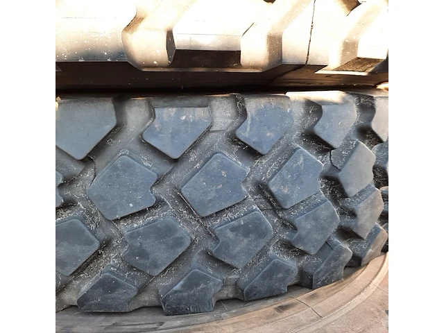 4x vrachtwagenband michelin, xzl - afbeelding 7 van  8