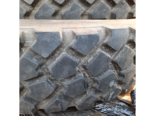 4x vrachtwagenband michelin, xzl - afbeelding 8 van  8