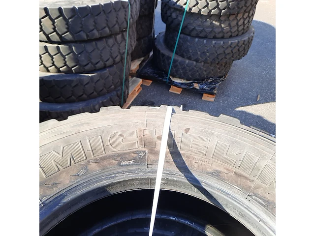 4x vrachtwagenband michelin, xzl - afbeelding 3 van  8