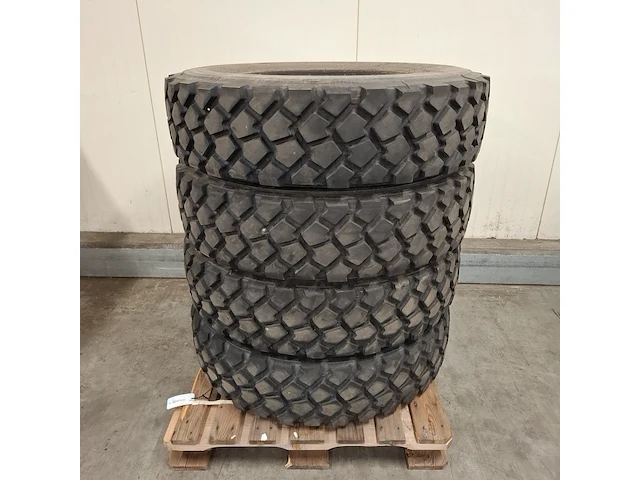 4x vrachtwagenband, michelin, xzl - afbeelding 1 van  5