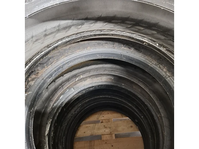 4x vrachtwagenband, michelin, xzl - afbeelding 4 van  5