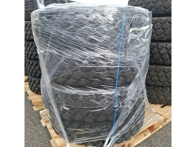 4x vrachtwagenband, michelin, xzl - afbeelding 1 van  5