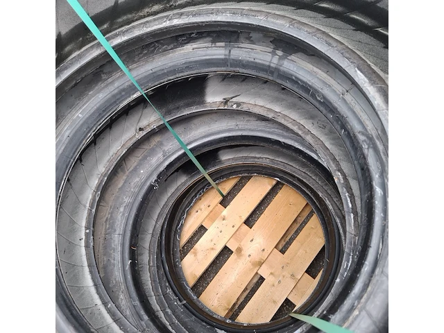 4x vrachtwagenband, michelin, xzl - afbeelding 4 van  5