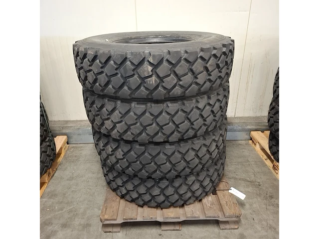 4x vrachtwagenband, michelin, xzl - afbeelding 1 van  5