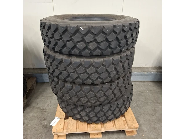 4x vrachtwagenband, michelin, xzl - afbeelding 1 van  5