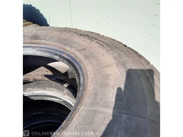 4x vrachtwagenband michelin, xzy-2 - afbeelding 3 van  5