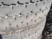 4x vrachtwagenband michelin, xzy-2 - afbeelding 5 van  5