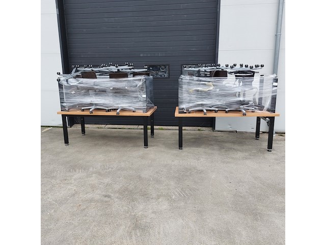 4x werktafel met 20x bureaustoel - afbeelding 1 van  11