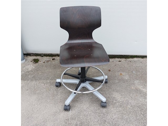 4x werktafel met 36x bureaustoel - afbeelding 2 van  12