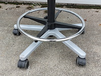 4x werktafel met 36x bureaustoel - afbeelding 3 van  12