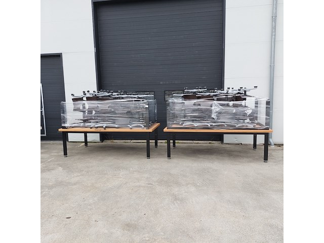 4x werktafel met 36x bureaustoel - afbeelding 1 van  12