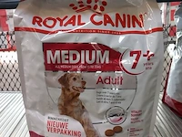 4x zak hondenvoer royal canin, medium adult - afbeelding 3 van  4