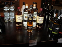 5 flessen jenever in diverse uitvoeringen - afbeelding 1 van  2