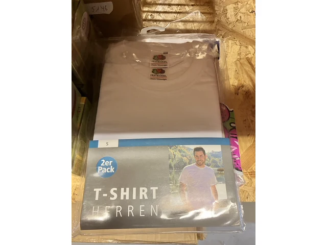5 pak tshirts a 2 stuks retour uit verkoop 3x mt s 2x mt l - afbeelding 11 van  11