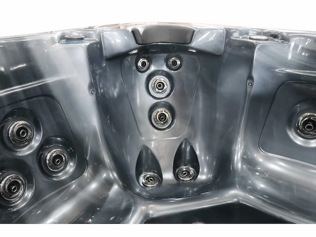5-persoons buitenspa met bluetooth en subwoofer - afbeelding 13 van  17